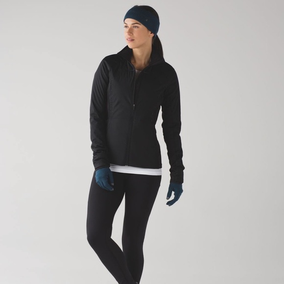 lululemon athletica Jackets & Blazers - Lululemon Run For Cold Jacket
Black